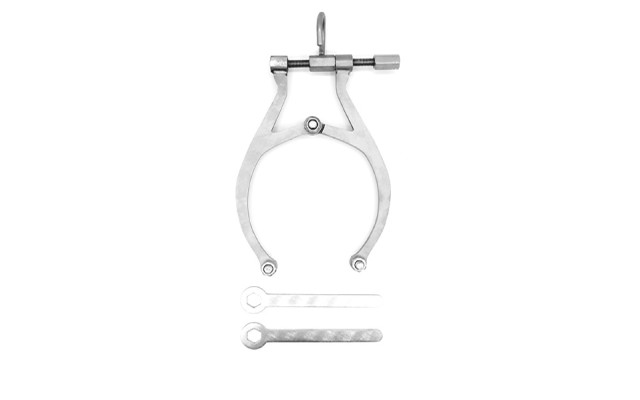 Traction stirrup